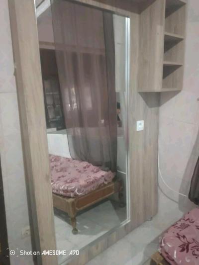 deux postes de travail coiffure