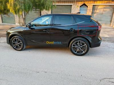 nissan Qashqai essence 13 TCE 140 machia 94000 boite manuel - Thumbnail 4