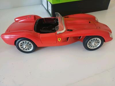 Bburago 1957 Ferrari 250 Testa Rossa  نموذج - Thumbnail 3