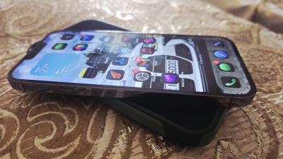 iPhone 13 Pro Max - Thumbnail 3