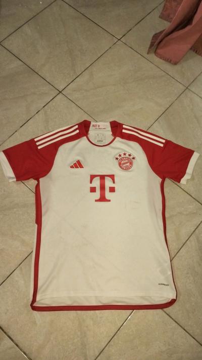 maillot domicile du Bayern Munich - Thumbnail 6