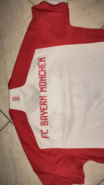 maillot domicile du Bayern Munich - Thumbnail 7