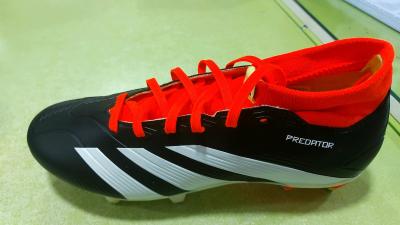 soulier de foot - Thumbnail 5