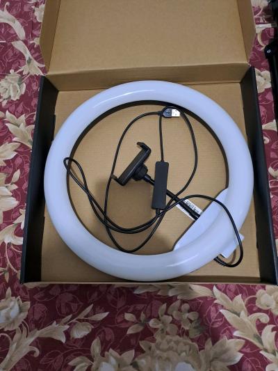 Ring light