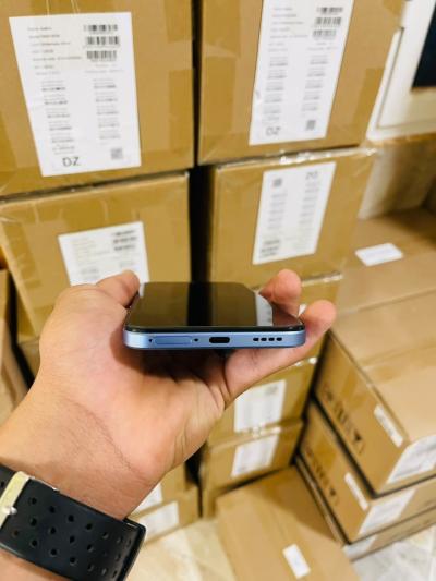 realme c85 - Thumbnail 2