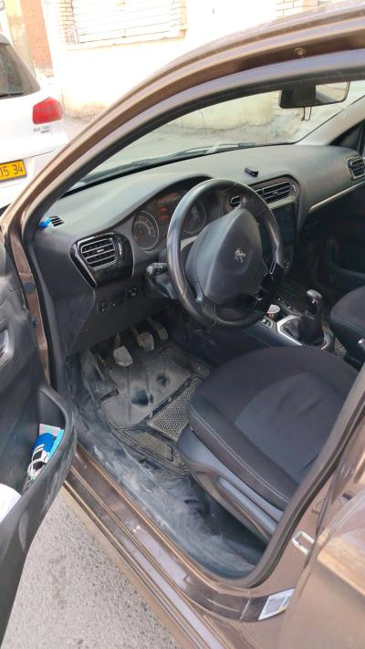 Peugeot 301