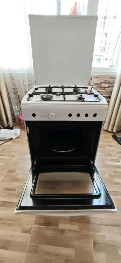cuisinire Ariston en fonctionnement - Thumbnail 2