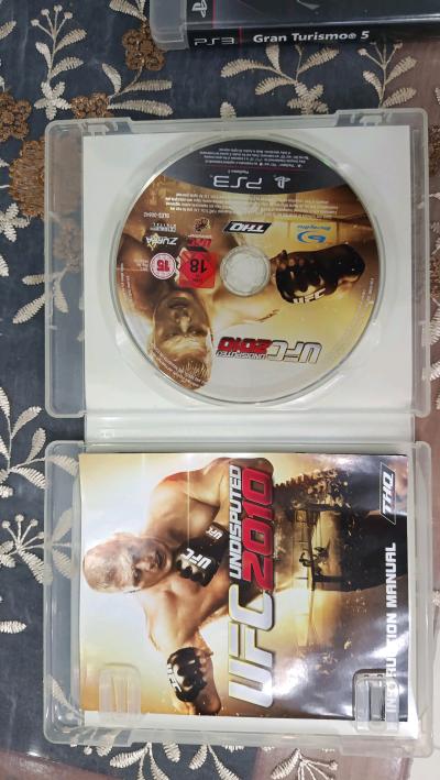 CD PS3 grane turismo assassin Creed Brotherhood UFC 2010 s - Thumbnail 5